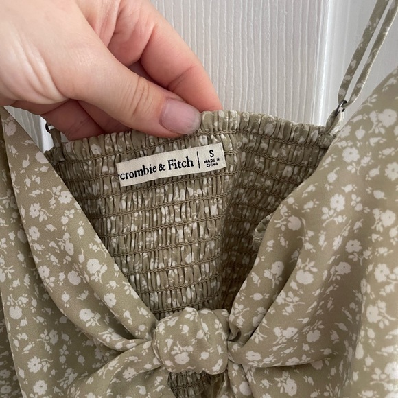 Abercrombie and Fitch tank top - Picture 4 of 4